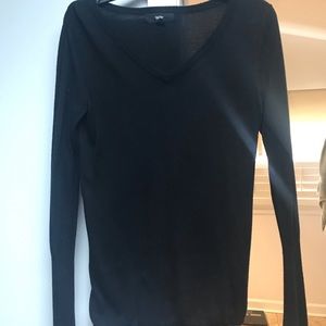 Mossimo black vneck sweater small